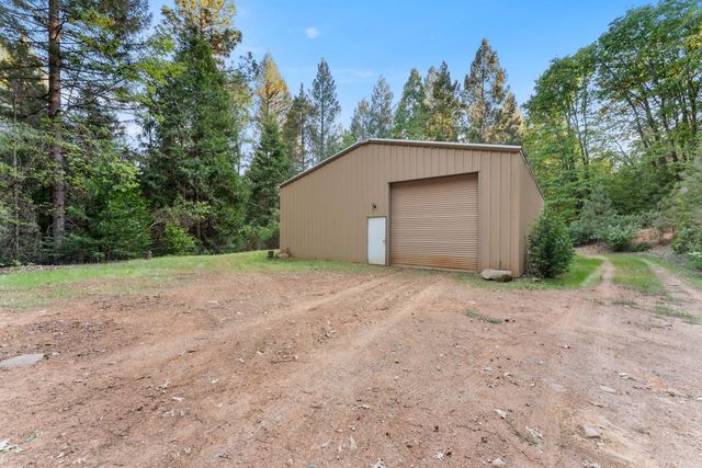 7017 Blackhawk Ln, Foresthill, CA 95631