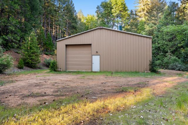 7017 Blackhawk Ln, Foresthill, CA 95631