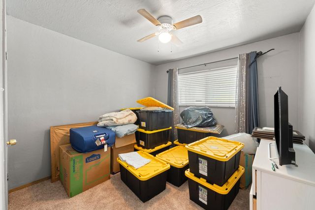 5830 Woodleigh Dr, Carmichael, CA 95608