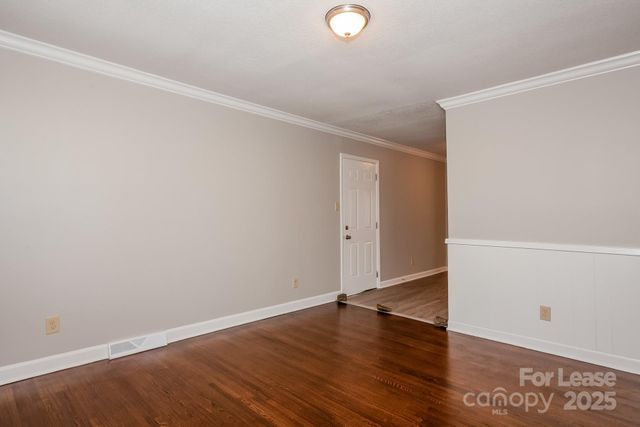 8711 Farmwood Court, Charlotte, NC 28214