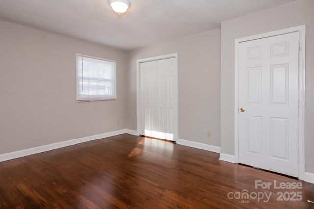 8711 Farmwood Court, Charlotte, NC 28214