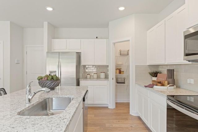 5112 Union Heights Way, Flowery Branch, GA 30542