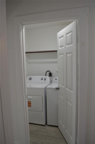 214 Basswood Dr A, Spring, TX 77386