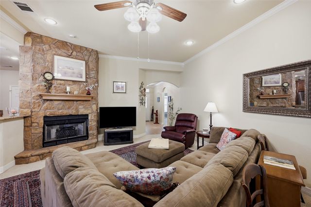 35 GREENWAY Bend, Pottsboro, TX 75076