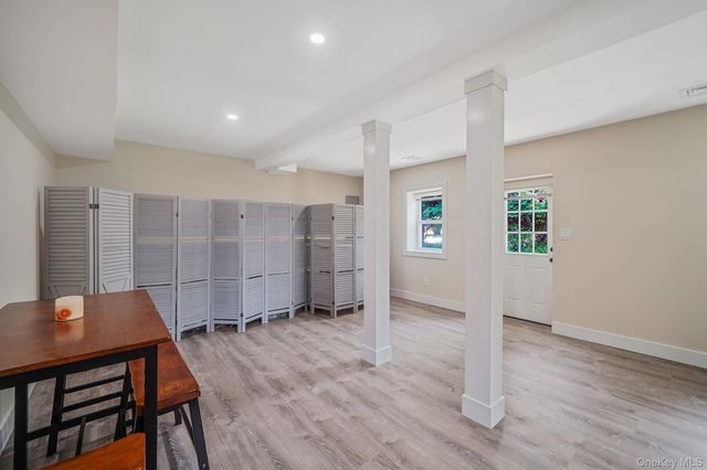 25 Cherry Lane, Wading River, NY 11792