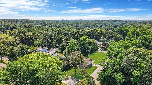 25 Cherry Lane, Wading River, NY 11792