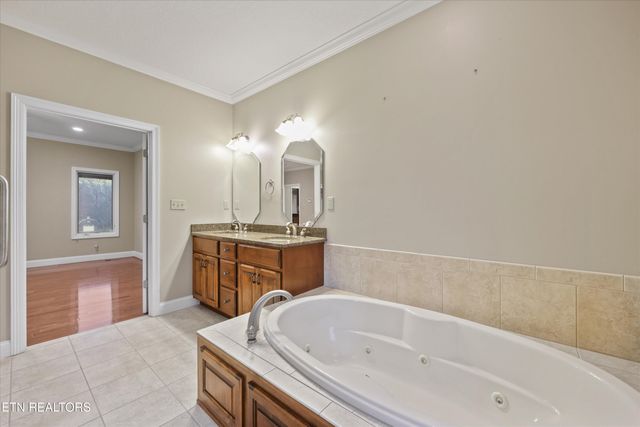 2570 Creekstone Circle, Maryville, TN 37804