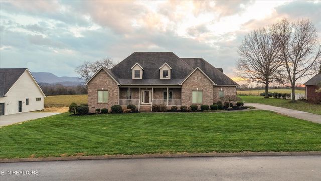 2570 Creekstone Circle, Maryville, TN 37804