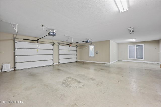 2570 Creekstone Circle, Maryville, TN 37804