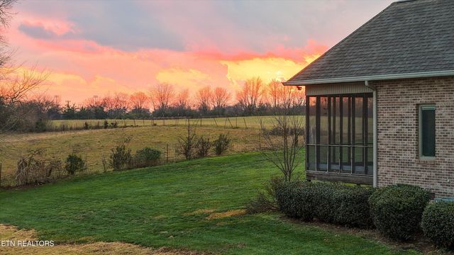 2570 Creekstone Circle, Maryville, TN 37804