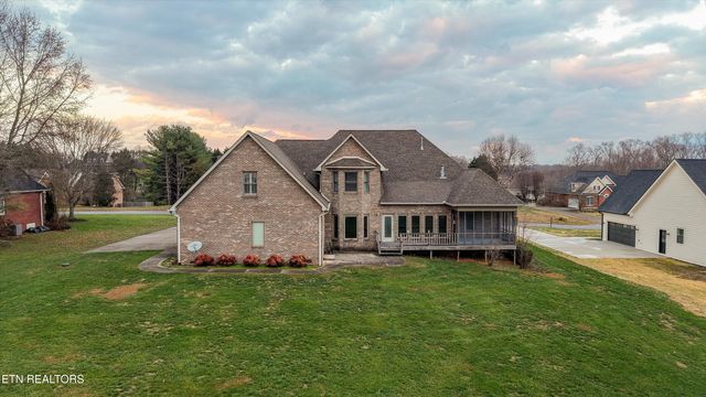 2570 Creekstone Circle, Maryville, TN 37804