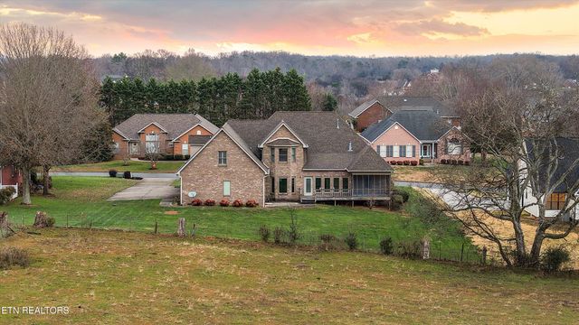 2570 Creekstone Circle, Maryville, TN 37804
