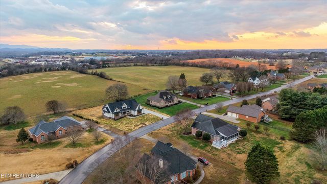 2570 Creekstone Circle, Maryville, TN 37804