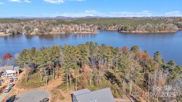 2242 Pikes Peak Ridge 159, Connelly Springs, NC 28612