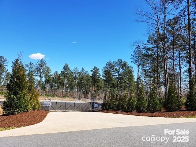 2242 Pikes Peak Ridge 159, Connelly Springs, NC 28612