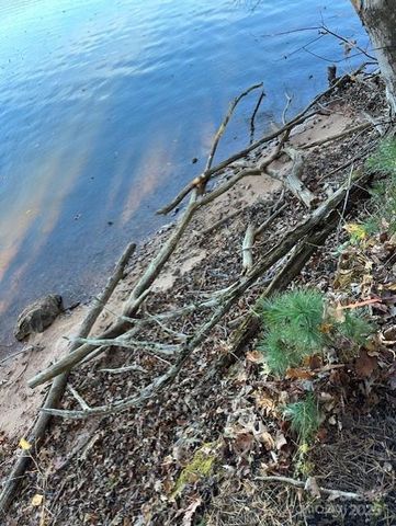 2242 Pikes Peak Ridge 159, Connelly Springs, NC 28612