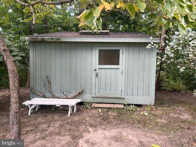 1 PUNTE LANE, Essex, MD 21221