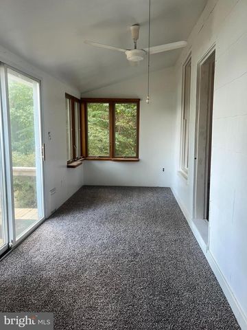 1 PUNTE LANE, Essex, MD 21221