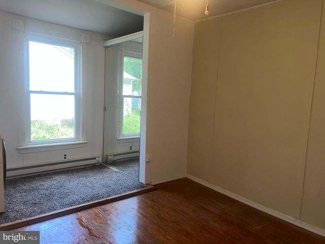 1 PUNTE LANE, Essex, MD 21221