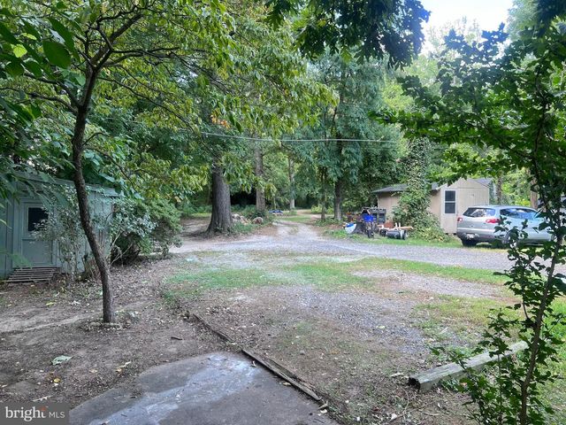 1 PUNTE LANE, Essex, MD 21221