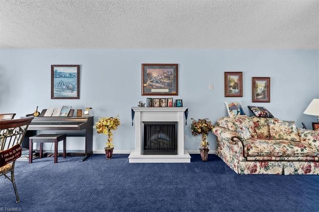 168 Forest Park Drive, Thomasville, NC 27360