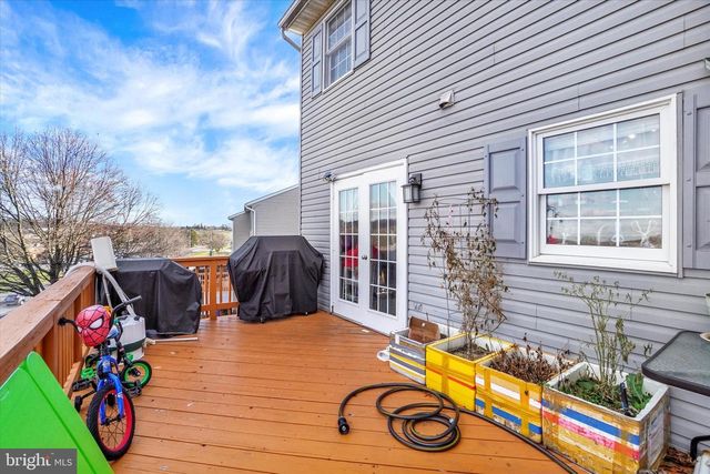 2455 WOODMONT DR, York, PA 17404