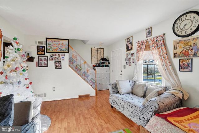 2455 WOODMONT DR, York, PA 17404