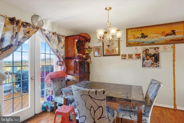 2455 WOODMONT DR, York, PA 17404