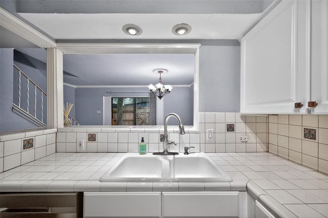 5231 Arboles Drive, Houston, TX 77035