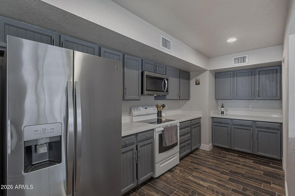 1301 S HALL --, Mesa, AZ 85204 — photo 3