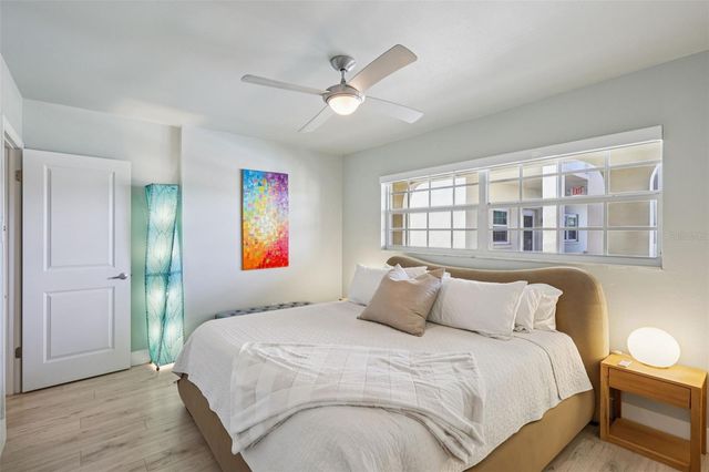 3850 13TH AVENUE N 203, St Petersburg, FL 33713