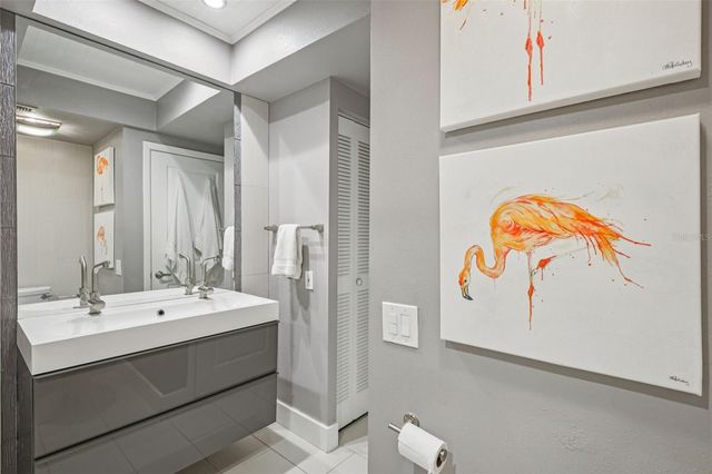 3850 13TH AVENUE N 203, St Petersburg, FL 33713