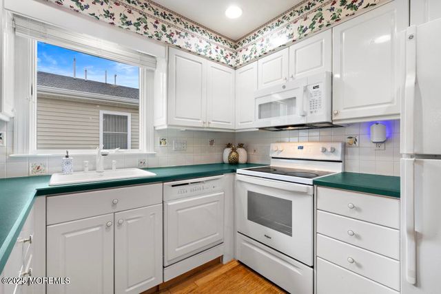 161 Lions Head Boulevard S, Brick, NJ 08723