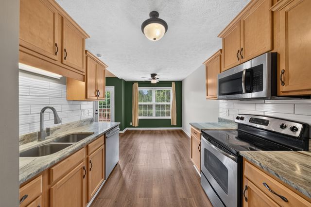 1913 Patton Rd, Clarksville, TN 37042