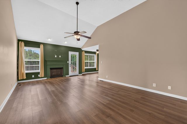 1913 Patton Rd, Clarksville, TN 37042