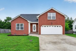 1913 Patton Rd, Clarksville, TN 37042