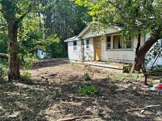 725 Barnes Drive, Spring Lake, NC 28390