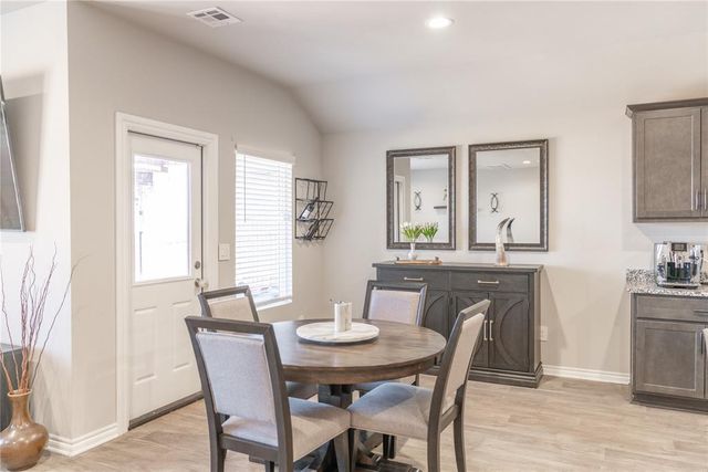 11613 SW 40th Street, Mustang, OK 73064