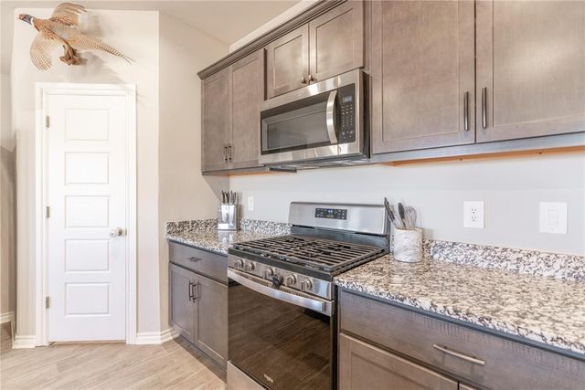 11613 SW 40th Street, Mustang, OK 73064