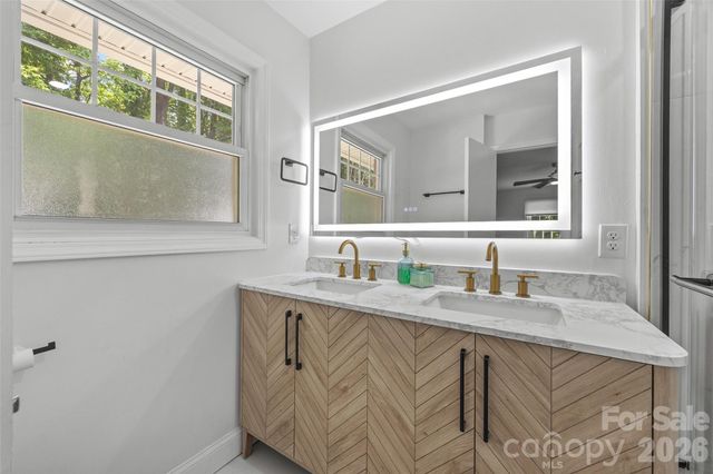 5731 Brookhaven Road, Charlotte, NC 28210