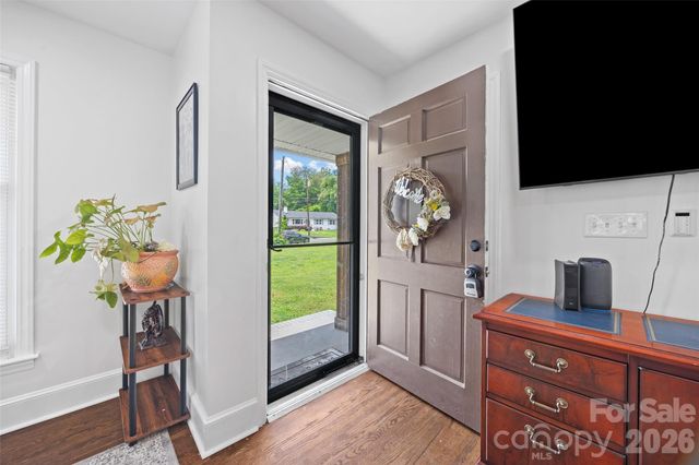 5731 Brookhaven Road, Charlotte, NC 28210