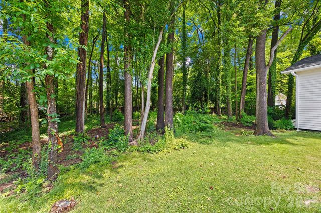 5731 Brookhaven Road, Charlotte, NC 28210