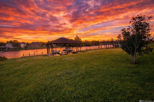 11416 River Highlands Drive, St Amant, LA 70774