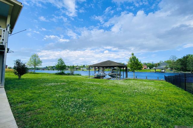 11416 River Highlands Drive, St Amant, LA 70774