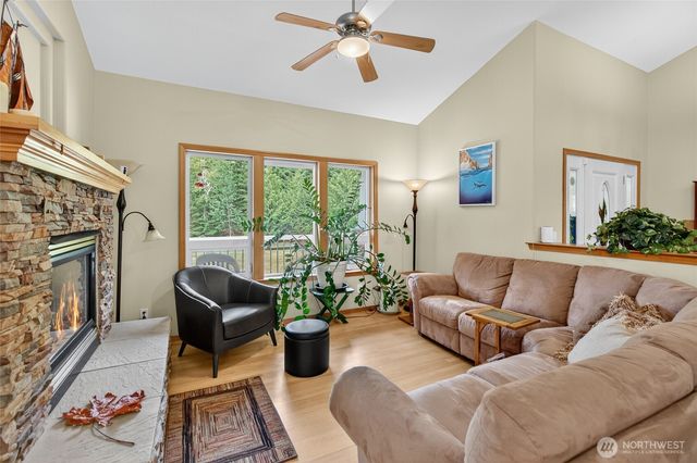 18345 Osprey Court, Mount Vernon, WA 98274