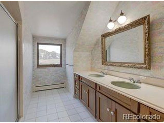 8935 W Bear Creek Dr, Lakewood, CO 80227