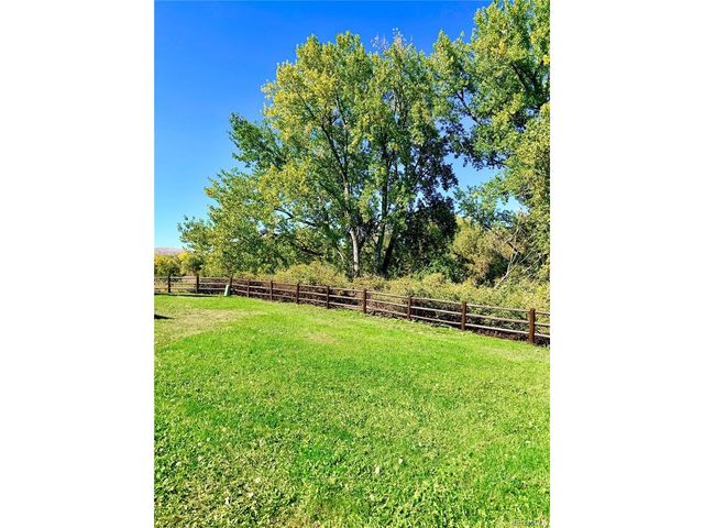 8935 W Bear Creek Dr, Lakewood, CO 80227