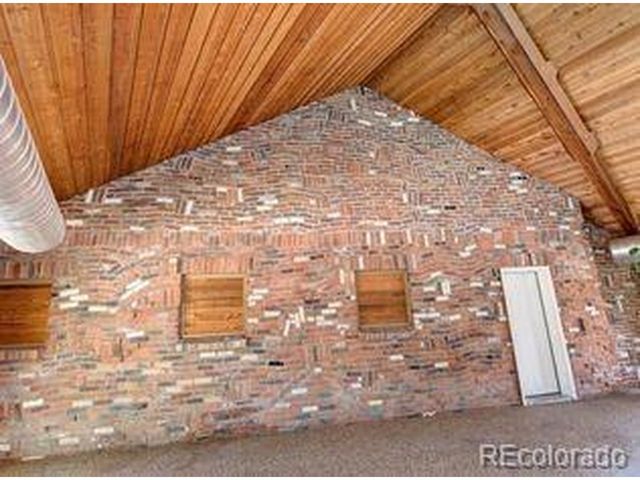 8935 W Bear Creek Dr, Lakewood, CO 80227