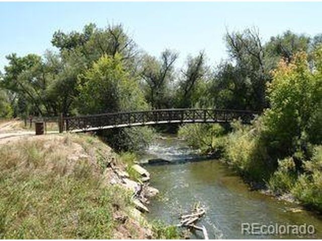 8935 W Bear Creek Dr, Lakewood, CO 80227