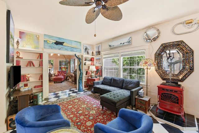 1120 G St, Sacramento, CA 95814